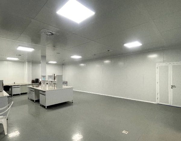 کلین روم داروسازی